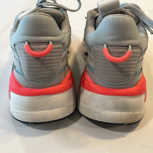 Puma - pink, gray, and black, 8.5 running shoe - Picture 7 of 9